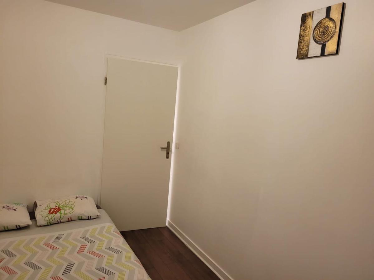 Boissy Gare Rer A Appartement 1 A 3 Chambres Au Choix Bagian luar foto