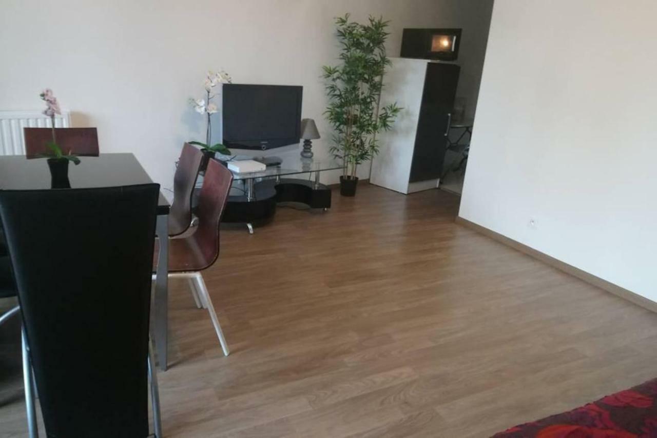 Boissy Gare Rer A Appartement 1 A 3 Chambres Au Choix Bagian luar foto